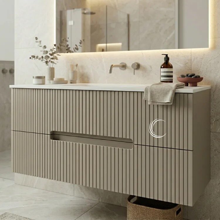 איך ארונות אמבטיה תלויים מחברים בין אסתטיקה לשימוש יומיומי