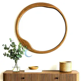 מראה עגולה עם מסגרת עץ עבה גוון עץ טבעי בקוטר 60, 70, 80 ס"מ