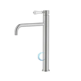 ברז פרח גבוה 1901 לכיור מונח בגוון ניקל מוברש ידית חרס לבנה