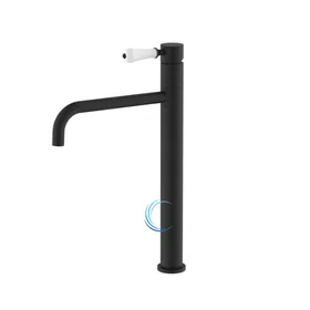 ברז פרח גבוה 1901 לכיור מונח בגוון שחור מט ידית חרס לבנה