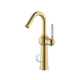 ברז פרח גבוה ברבור 6421 לכיור מונח בגוון זהב מבריק ידית חרס לבנה