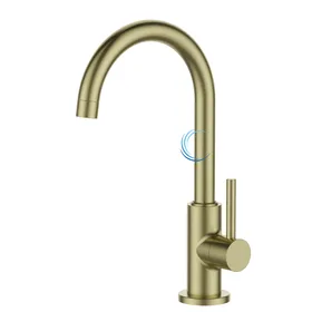 ברז מים קרים נמוך 1361 לכיור אינטגרלי בגוון זהב מט