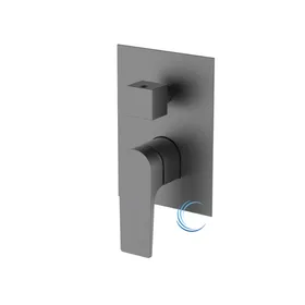 אינטרפוץ 4 דרך 1504 מרובע בגוון אפור גרפיט